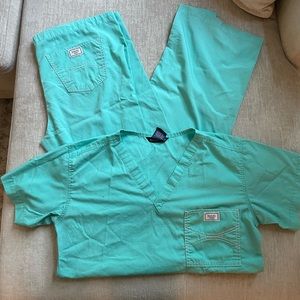 Blue Sky Surgical Green Scrub Set